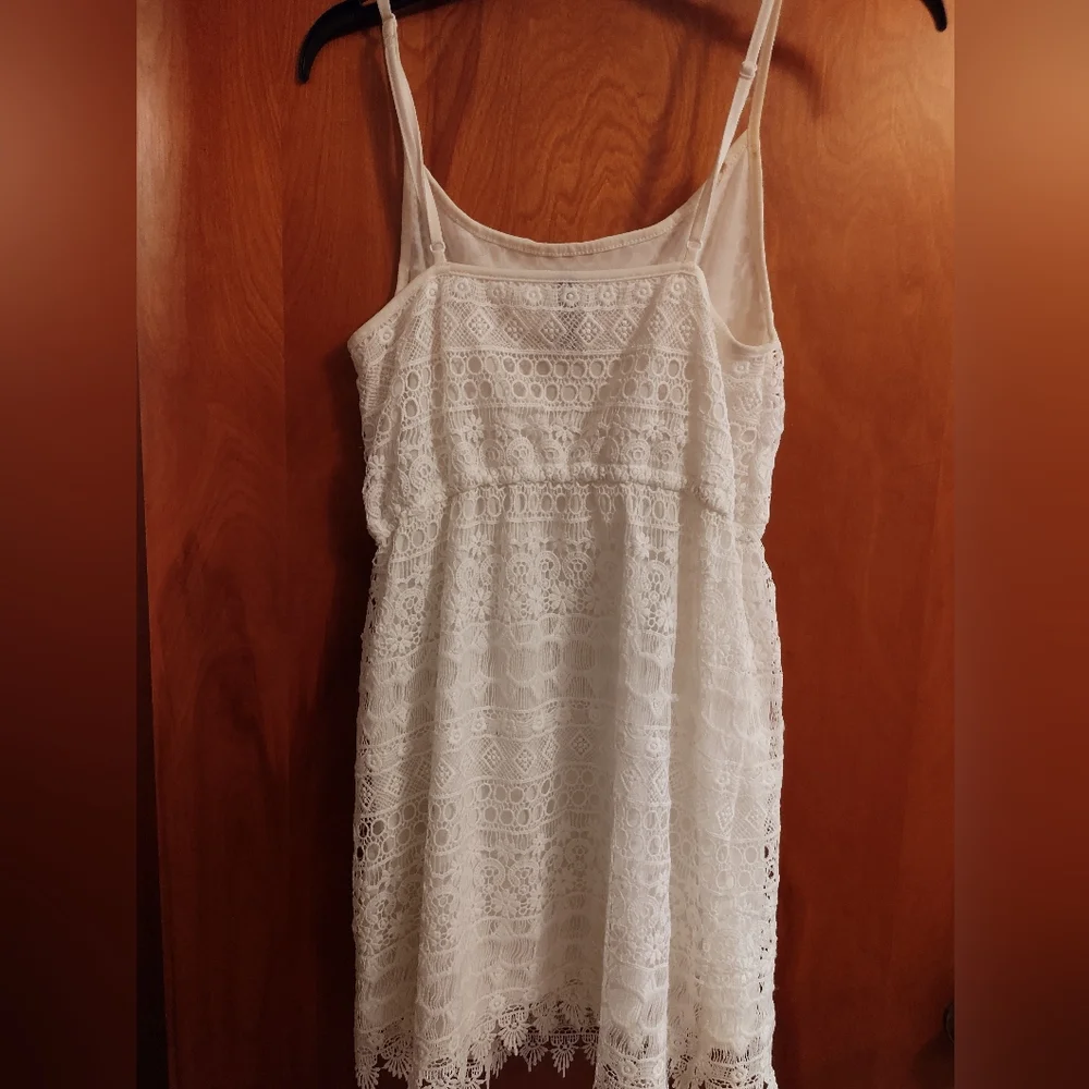 White lace sundress. DIVIDED by H & M. - Picture 4 of 5